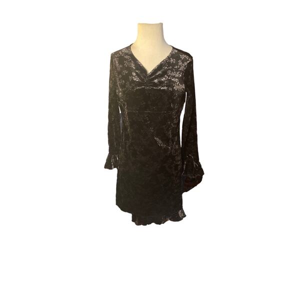 Floral Black Velvet Mini Dress Women’s M Gothic Witchy Grunge 90s Vibes - Picture 2 of 16